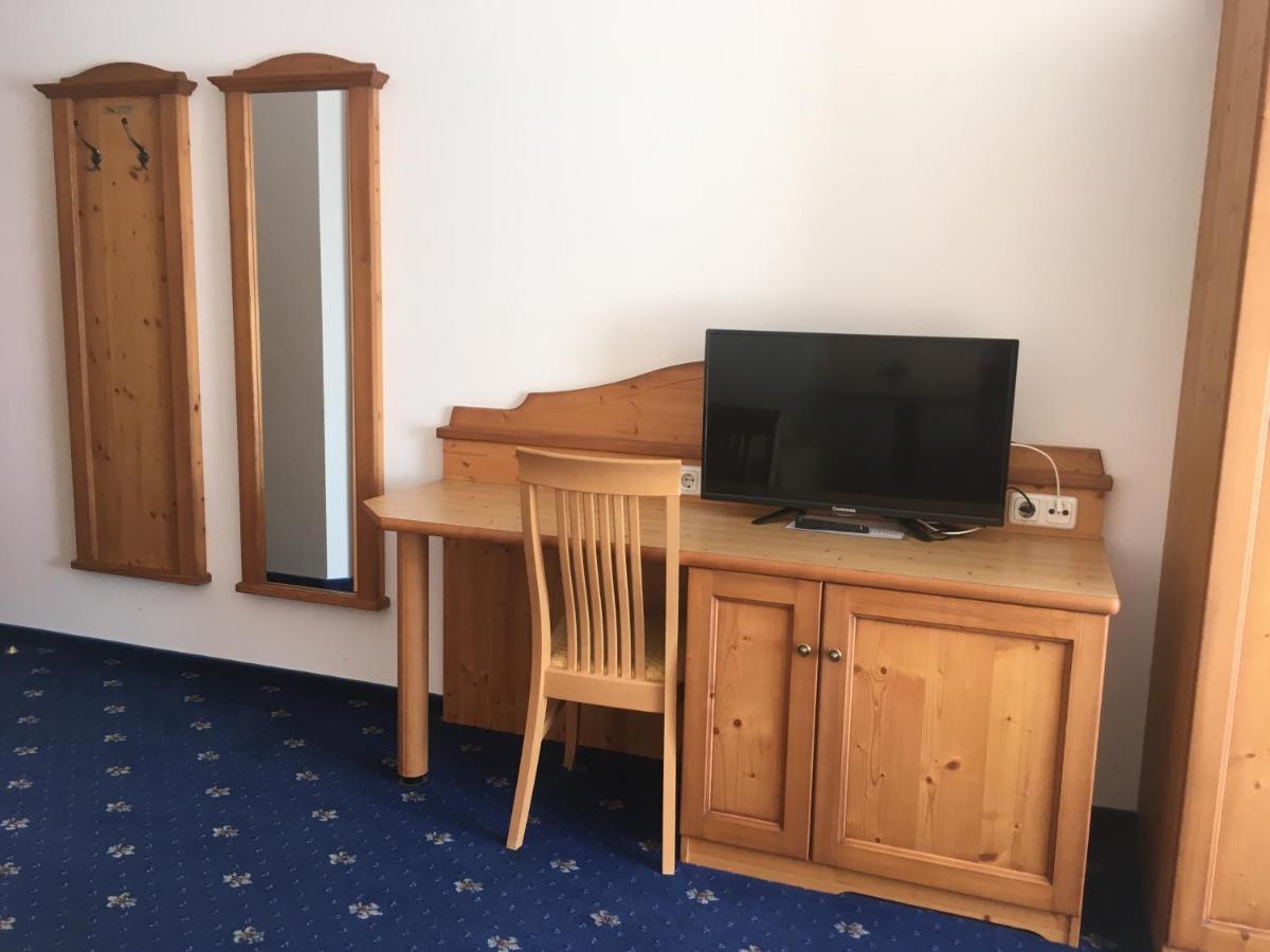 Hotel Gasthof Familie Czepl Ernsthofen Eksteriør billede